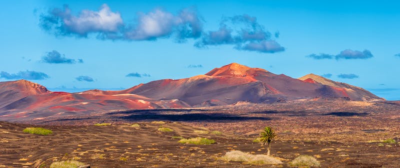 Vulkanlandschaft im Timanfaya-Nationalpark auf Lanzarote - Spanien - ©Balate Dorin - stock.adobe.com