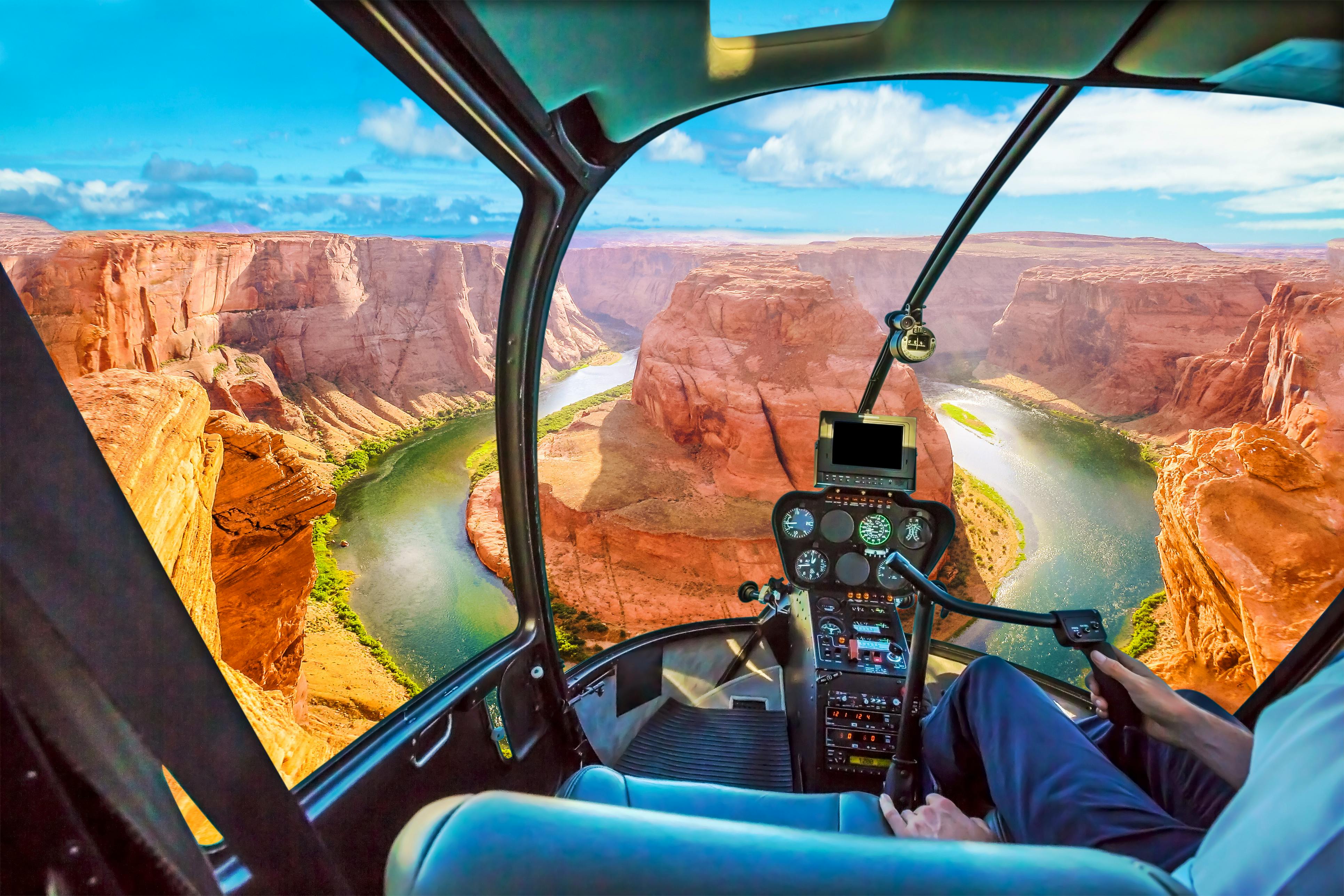 Rundflug über den Colorado River am Grand Canyon - USA - &copy;bennymarty - stock.adobe.com