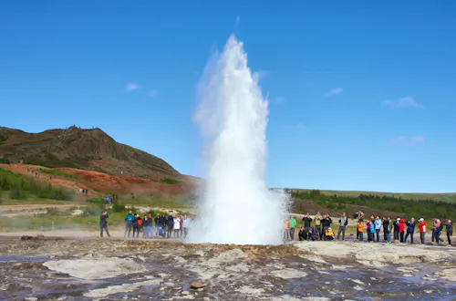 Geysir Strokkur in Island &ndash; &copy; Eberhardt TRAVEL - Kristin Weigel