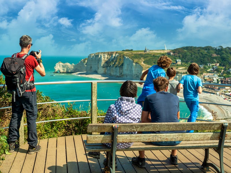 Aussichtspunkt bei Etretat - ©Krzysztof Pazdalski - Adobe Stock