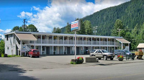 King Edward Hotel & Motel in Stewart - Alaska – © King Edward Hotel & Motel