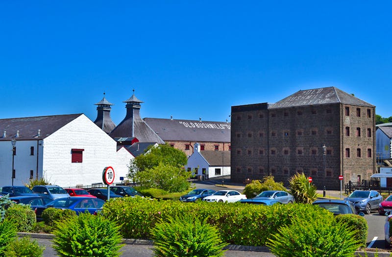 Old Bushmills Whiskey Distillery - ©Andreas Wolfsteller - Eberhardt TRAVEL