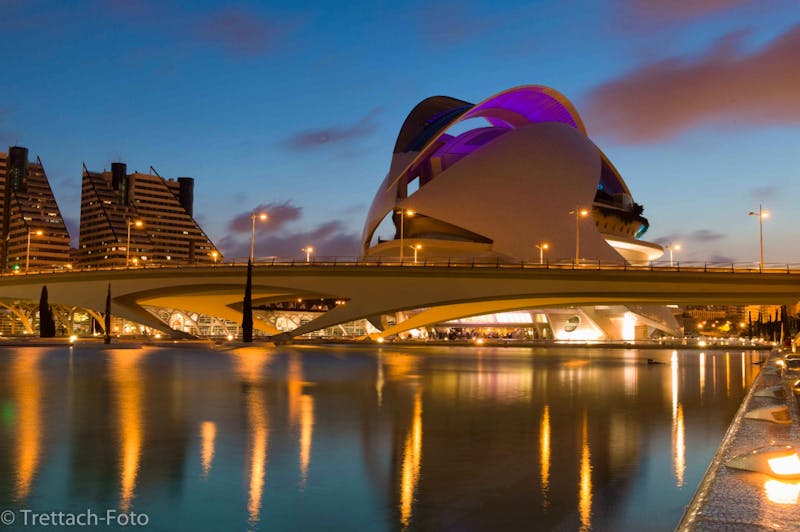 Valencia - Opernhaus - ©Reinhard Weber - Eberhardt TRAVEL