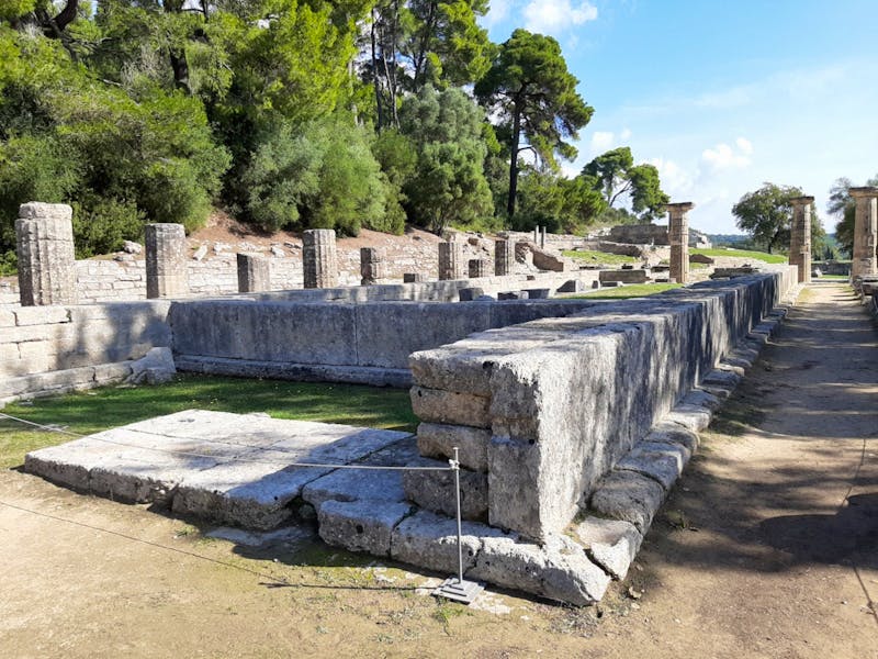 Reste des Hera-Tempels in Olympia - ©Katrin Deutschbein - Eberhardt TRAVEL