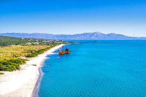 Strand bei Gythion im Süden von Peloponnes &ndash; &copy; streetflash - stock.adobe.com