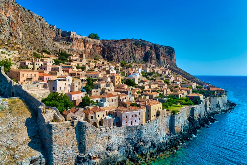 Monemvasia auf einer Felseninsel im Südosten der Halbinsel Peloponnes - ©ververidis - stock.adobe.com
