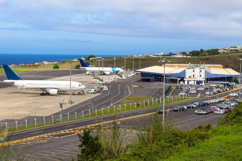 Flughafen in Ponta Delgada auf der Insel Sao Miguel - ©Benjamin - Adobe Stock