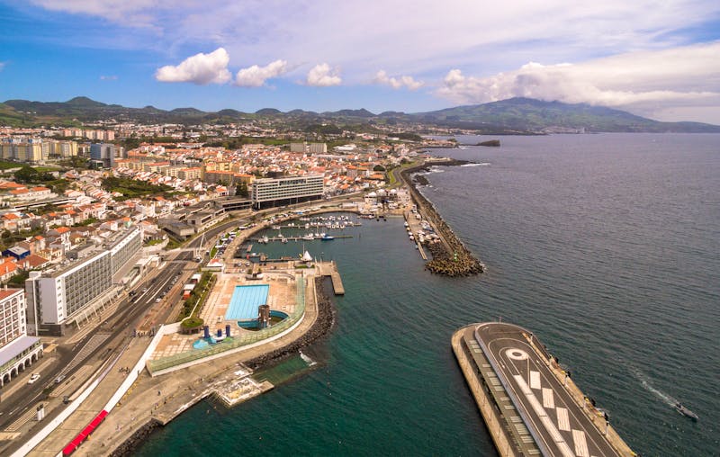 Hafen von Ponta Delgada - Azoren-Insel Sao Miguel - ©vitfedotov - stock.adobe.com