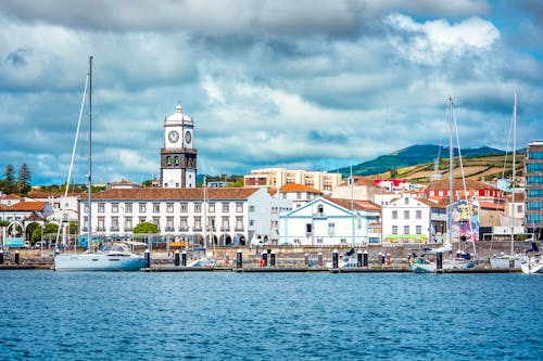 Ponta Delgada - Inselhauptstadt von Sao Miguel &ndash; &copy; Evgeni Fabisuk - Adobe Stock