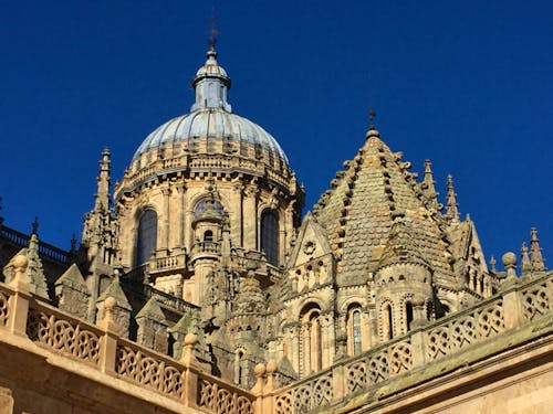 Salamanca - alte und neue Kathedrale &ndash; &copy; Birgit Kirchner - Eberhard TRAVEL