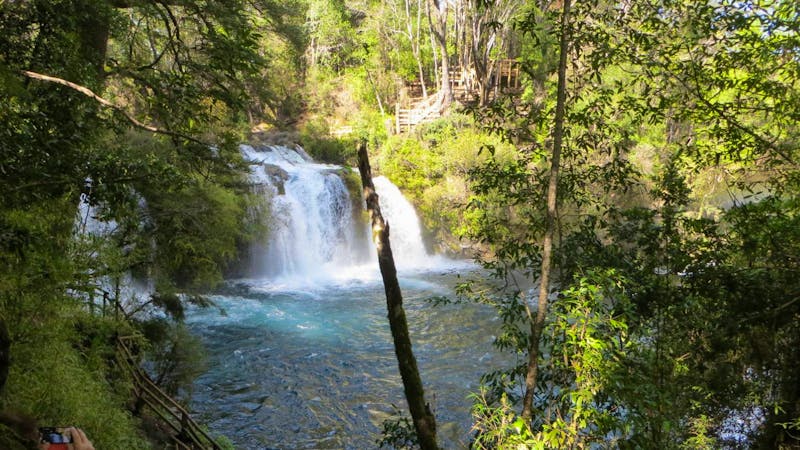 Wasserfall Ojos de Caburgua - Chile - ©Maria Drewans für Eberhardt TRAVEL