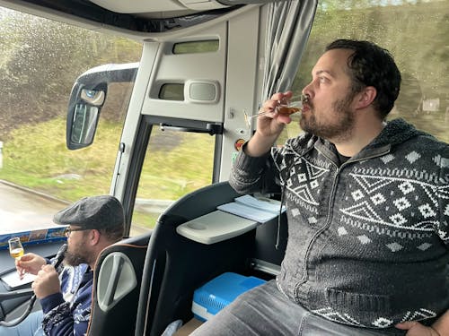 Whisky-Tasting im Bergwerk - Busfahrt &ndash; &copy; Eberhardt TRAVEL