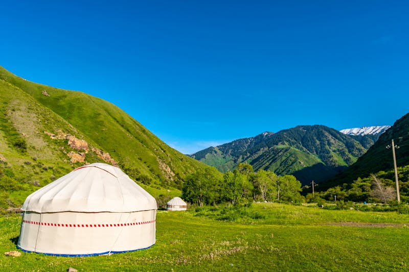 Jurten im Nationalpark Ile-Alatau - ©AlexelA - stock.adobe.com