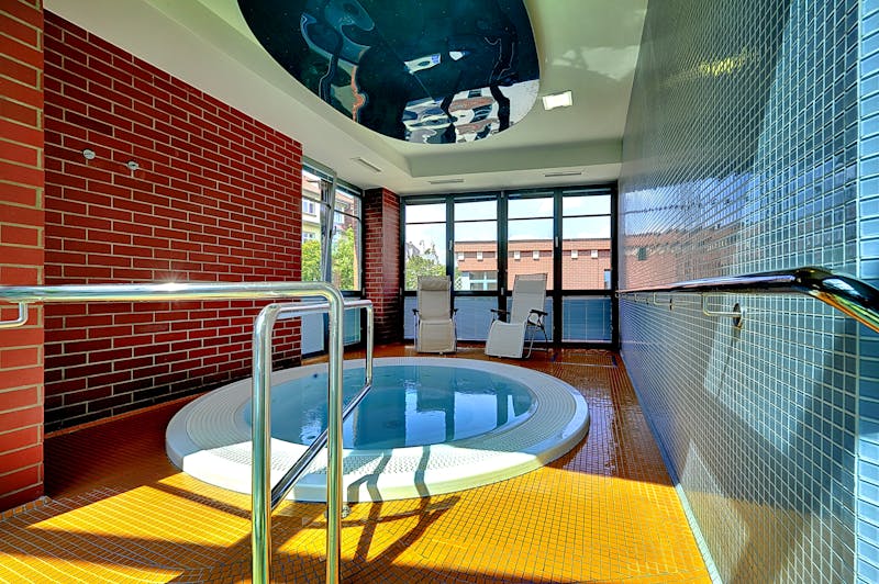 Karlsbad - Hotel St. Joseph Royal Regent - Whirlpool – ©Superior Spa & Wellness Hotel St. Joseph Royal Regent