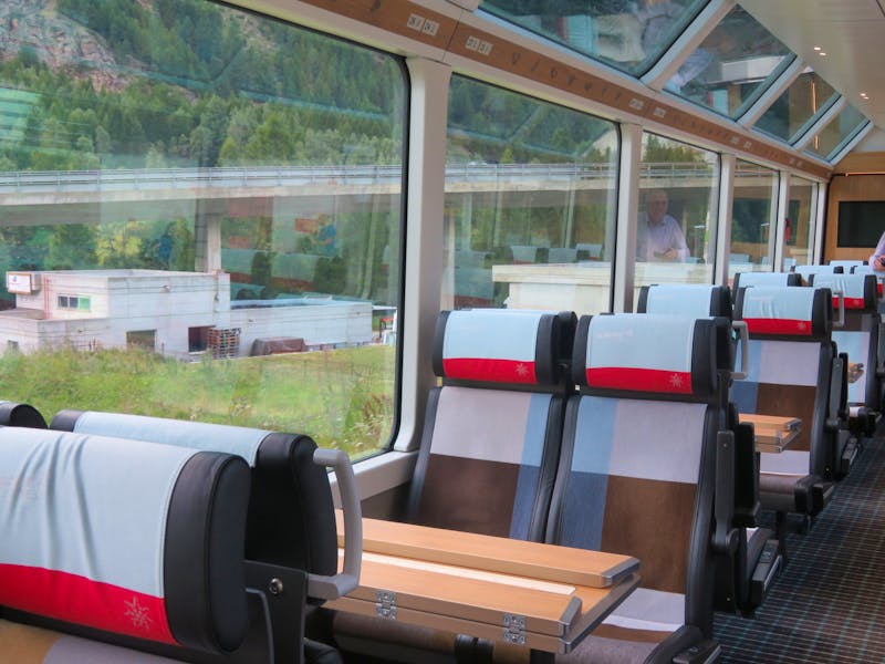 Fahrt mit dem Glacier-Express - die neuen Wagen - ©Annette Weise