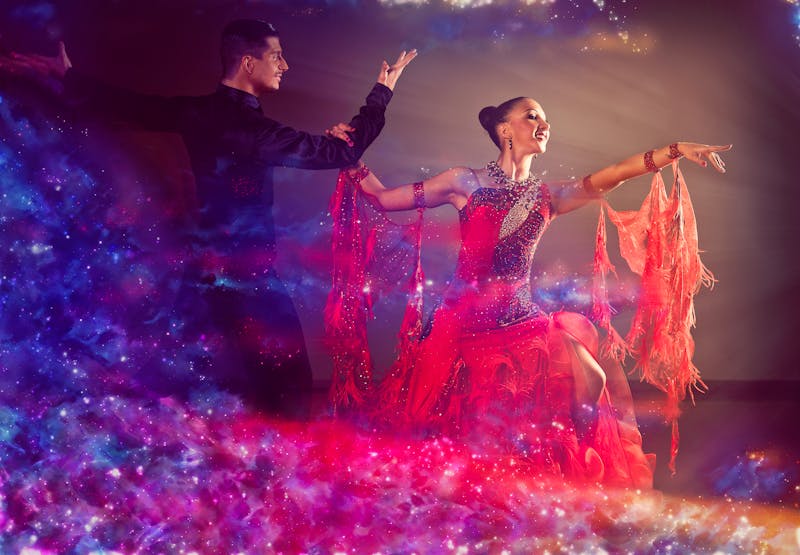 Tanzshow - professionelle Tänzer zeigen ihr können - ©Samo Trebizan - stock.adobe.com
