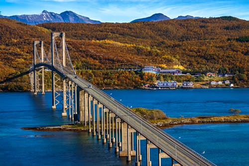 Tjeldsund-Brücke bei Harstad &ndash; &copy; Maha - stock.adobe.com