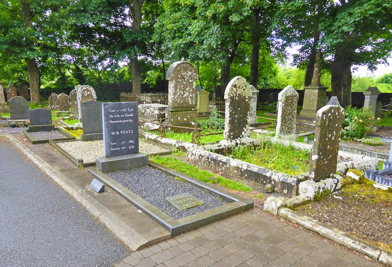 Grab des Dichters William Butler Yeats in Drumcliff - ©Claudia Bernhardt - Eberhardt TRAVEL