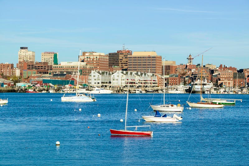 Portland in Maine - Hafenviertel und Skyline - ©Visions of America, LLC 2006 - stock.adobe.com