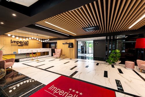 Rezeptionsbereich im Imperiall Resort & MediSpa &ndash; &copy; Alla Boron