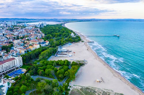 Burgas Strand &ndash; &copy; dudlajzov - stock.adobe.com