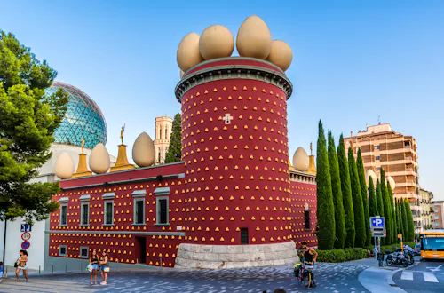Dalí Museum in Figueres - Ost-Spanien &ndash; &copy; Daniela Baumann - stock.adobe.com
