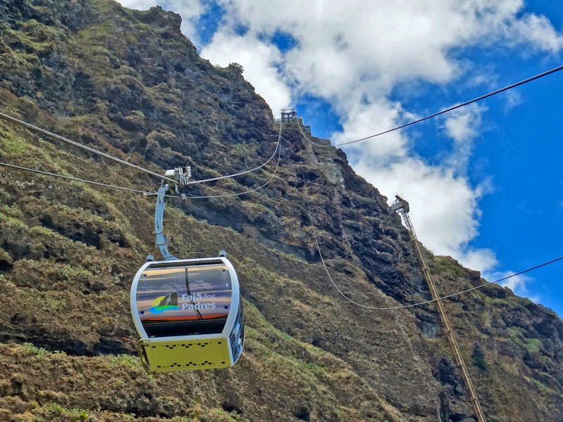 Seilbahn zum Bauernhof Faja dos Padres - ©Hans-Joachim Trutz - Eberhardt TRAVEL