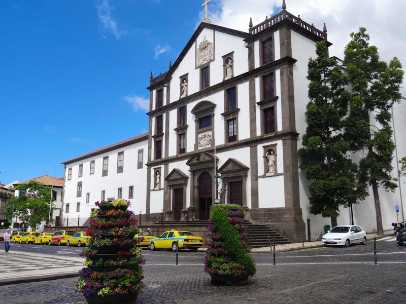 Funchal - Jesuitenkirche am Praca do Municipio gegenüber dem Rathaus - ©Hans-Joachim Trutz - Eberhardt TRAVEL