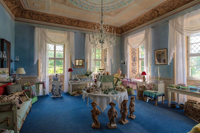 Schloss Lomnitz - Innen - &copy;Kriskros - Wikimedia