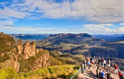 Three Sisters in den Blue Mountains &ndash; &copy; Taras Vyshnya 2014 - stock.adobe.com