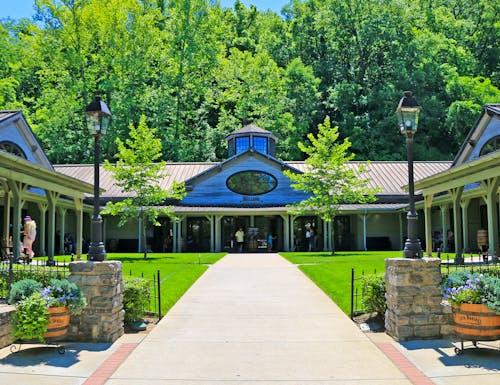 Jack Daniel's Whisky Distillery in Lynchburg - Tennessee – © Daniele - stock.adobe.com