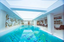 Schwimmbad im Hotel Afrodyta Spa – © IdeaSpa
