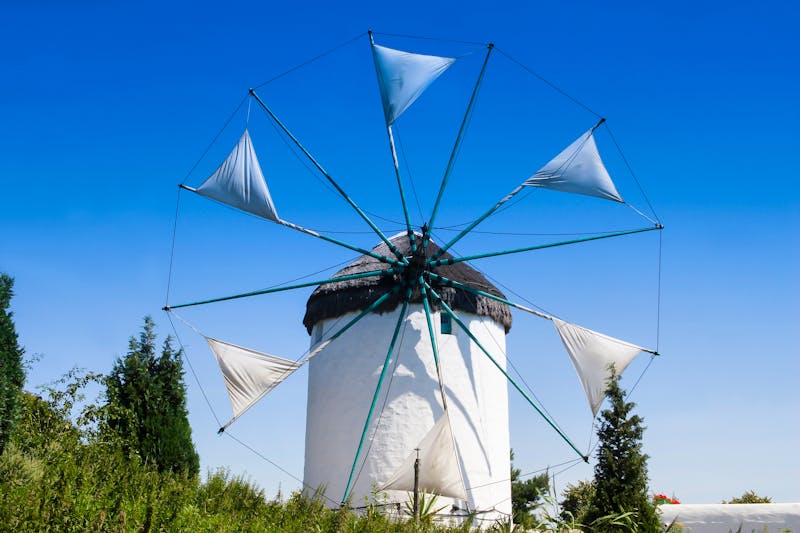 Gifhorn - Griechische Windmühle im internationalen Mühlenpark - &copy;Reise-und Naturfoto - AdobeStock