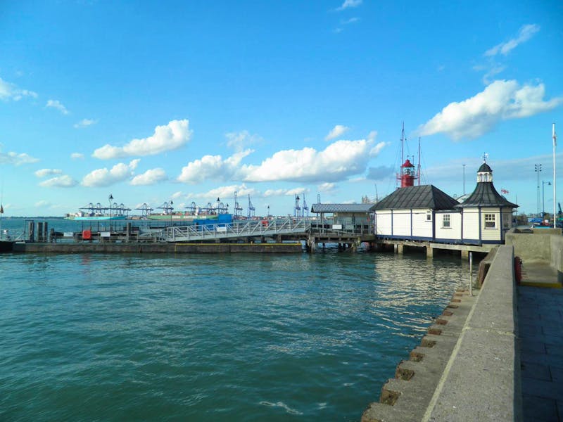 Am Hafen von Harwich in England - ©Constanze Hölig - Eberhardt TRAVEL
