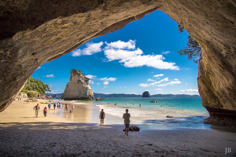 Cathedral Cove - Halbinsel Coromandel - ©Anna Stiebing - Eberhardt TRAVEL