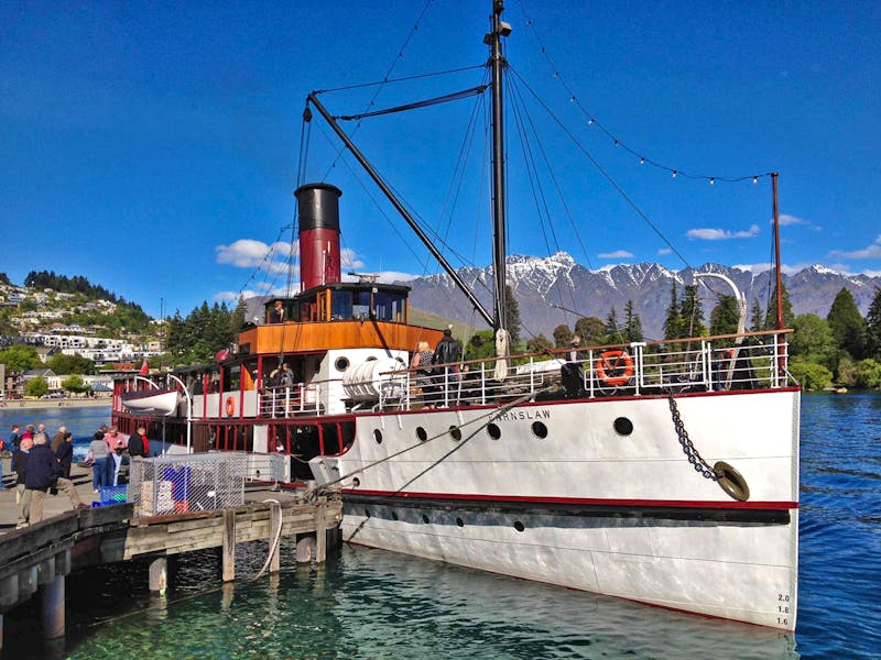 Historisches Dampfschiff Earnslaw in Queenstown - ©Anna Stiebing - Eberhardt TRAVEL