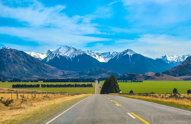 Fahrt durch die Region Canterbury in Richtung Südalpen - ©Joppi - stock.adobe.com