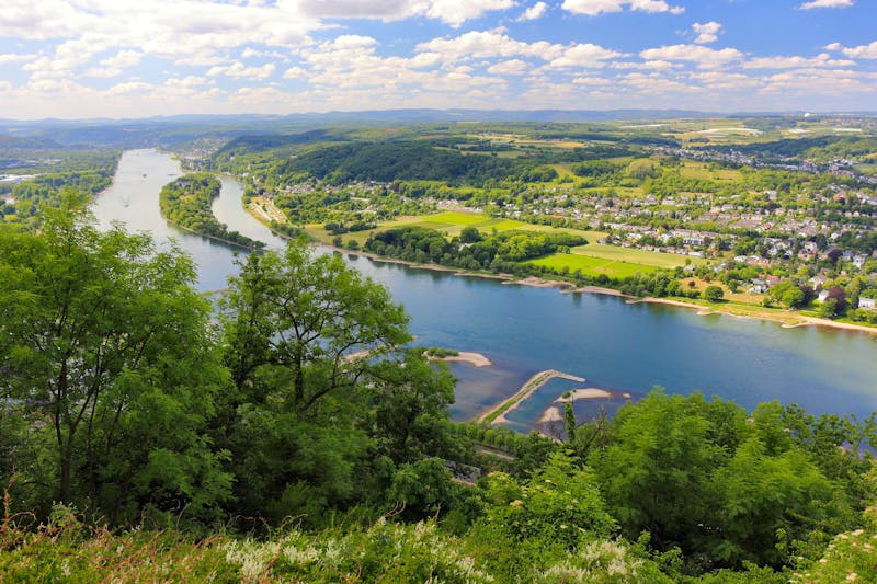 Blick auf den Rhein südlich von Bonn bei Königswinter - ©eugen_z - stock.adobe.com