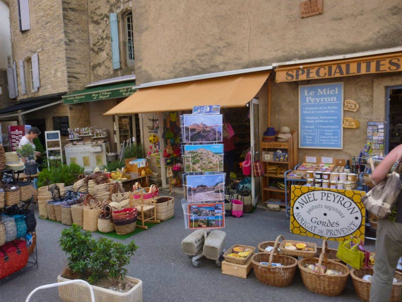 Gordes in der Provence - ©Sandra Rößle - Eberhardt TRAVEL