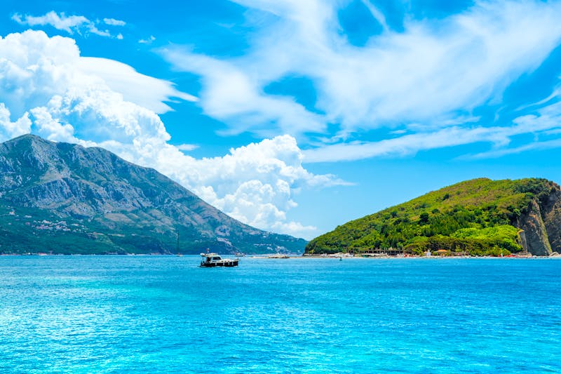 Bootsfahrt in der Bucht von Budva - Montenegro - ©Myroslava - stock.adobe.com