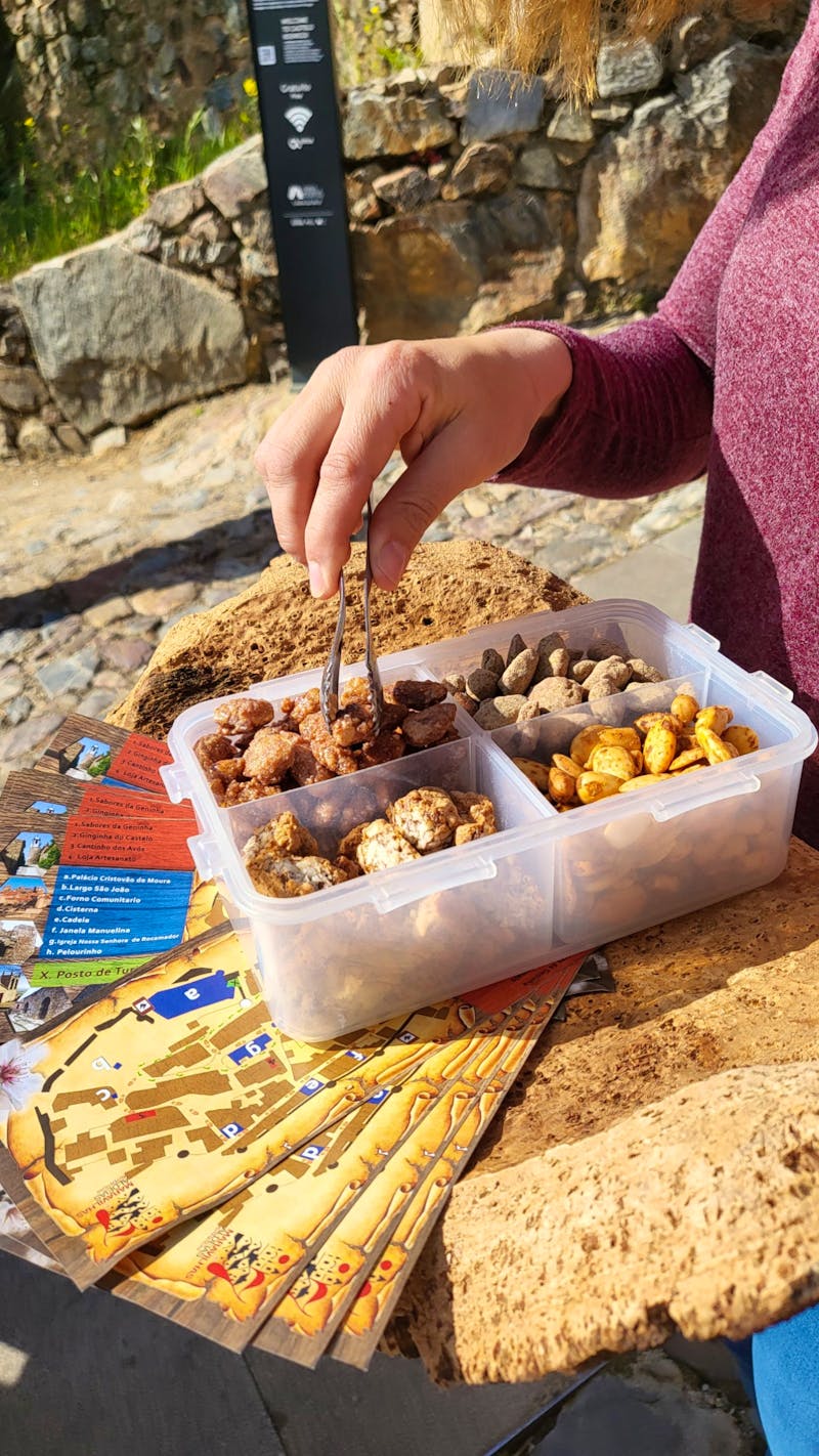 Mandelspezialitäten im Bergdorf Castelo Rodrigo - Portugal - ©Franziska Bergmann für Eberhardt TRAVEL GmbH