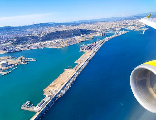 Flug über Barcelona – © Benjamin Rodriguez Manzanares - Eberhardt TRAVEL