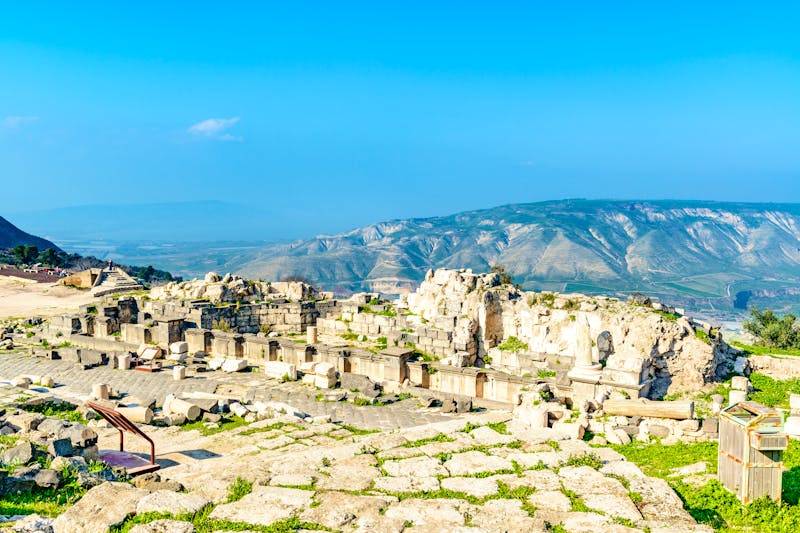 View north from Umm Qais, Jordan, with Lake Tiberias and Golan H - ©Hamdan Yoshida - stock.adobe.com