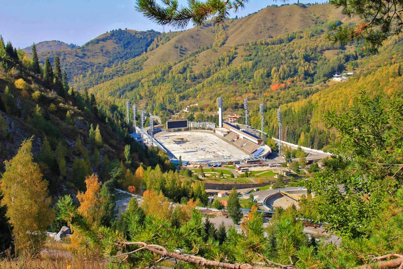 Eislaufstadion in der Medeo-Schlucht - Kasachstan - ©Sylvia Ott - Eberhardt TRAVEL