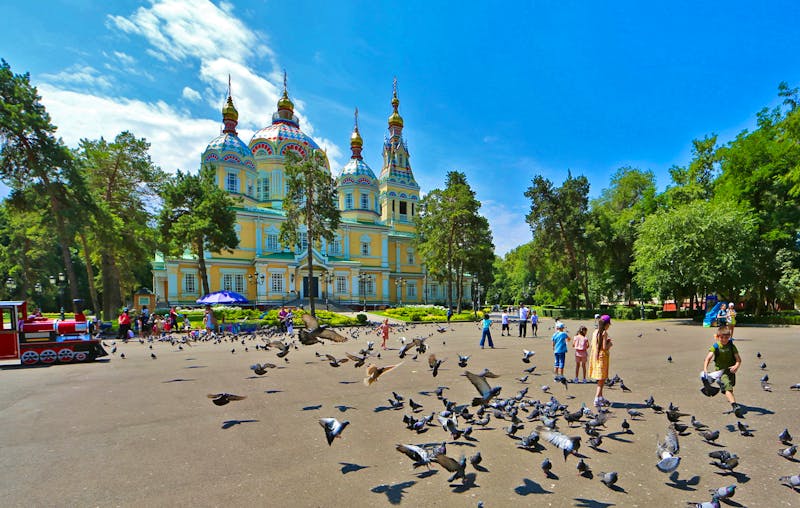 Russisch-Orthodoxe Kirche in Almaty - ©Gernod Loose - Eberhardt TRAVEL