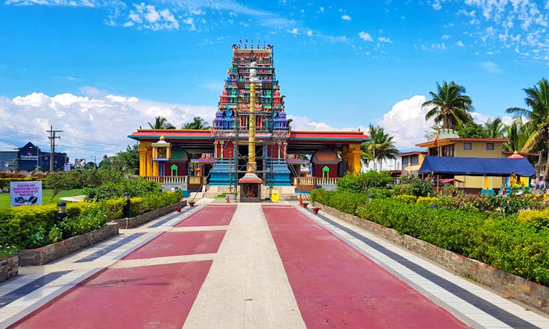 Hindu-Tempel in Nadi auf der Fidschi-Hauptinsel - ©Jacob Spangenberg - Eberhardt TRAVEL