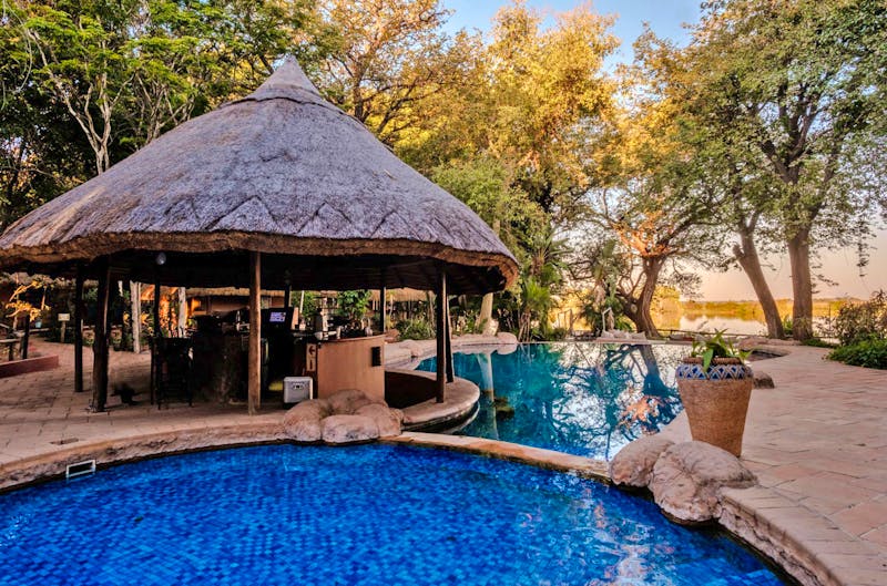 Chobe Marina Lodge bei Kasane - Pool - ©Chobe Marina Lodge