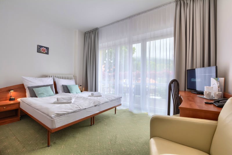 Zimmerbeispiel Hotel Krysztal – ©Krysztal