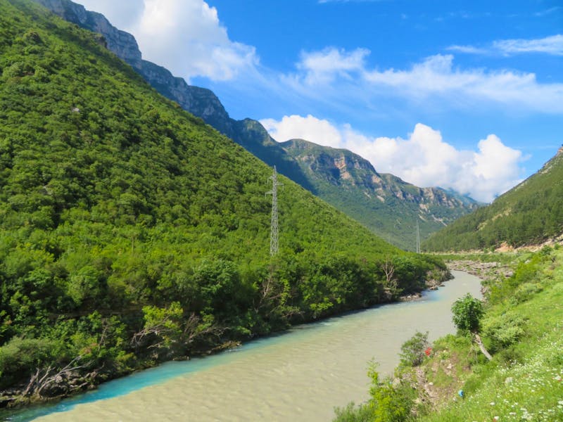 Auf dem Weg nach Gjirokastra - ©Sylvia Sann - Eberhardt TRAVEL