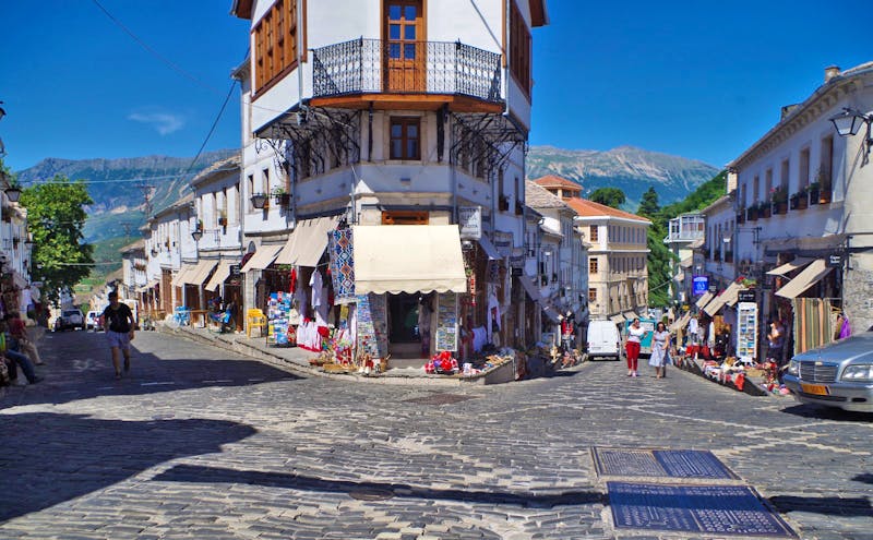 Bummel in Gjirokastra - Albanien - ©Chris Hähnel - Eberhardt TRAVEL